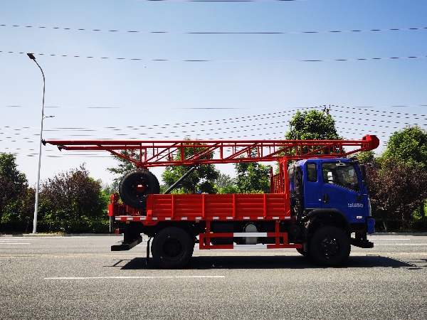 原裝四驅排半汽車鉆機
