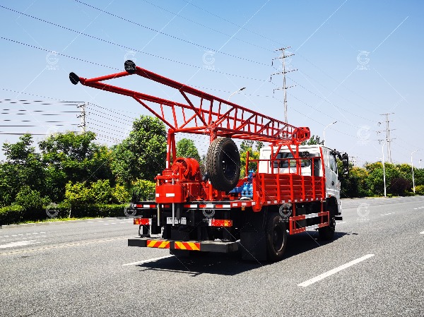 三環原裝四驅六缸汽車鉆機